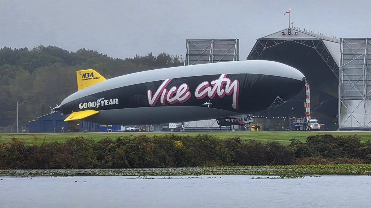 gta-vice-city-goodyear-blimp-1-1.webp